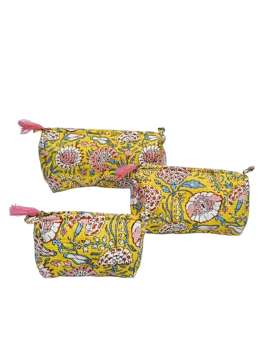 Set of 3 cosmetic bag/pouches with waterproof lining