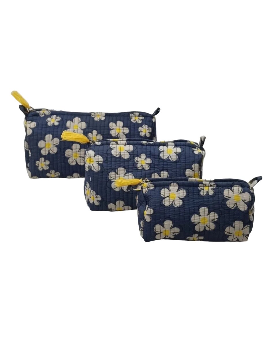 Set of 3 cosmetic bag/pouches with waterproof lining