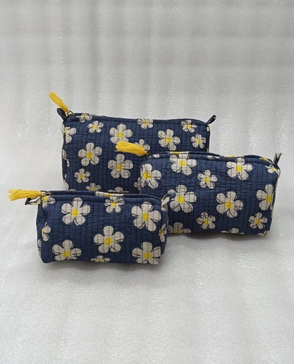 Set of 3 cosmetic bag/pouches with waterproof lining