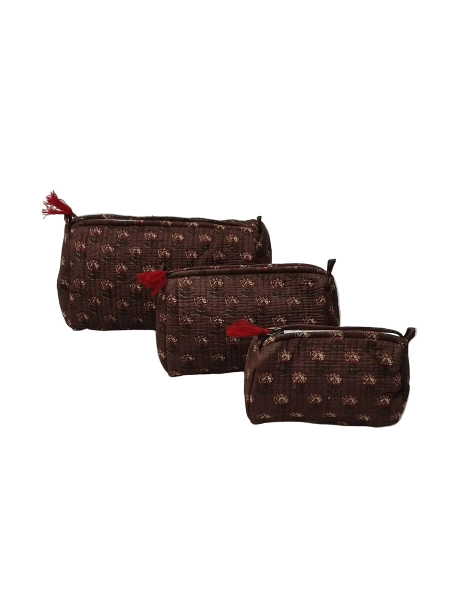 Set of 3 cosmetic bag/pouches with waterproof lining