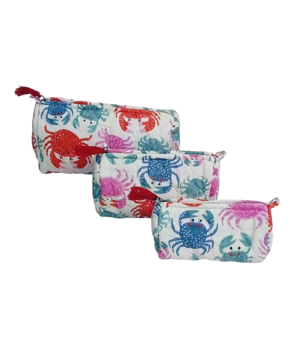 Set of 3 cosmetic bag/pouches with waterproof lining