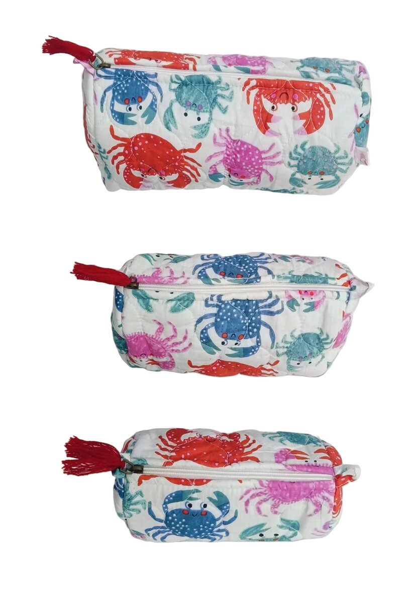 Set of 3 cosmetic bag/pouches with waterproof lining
