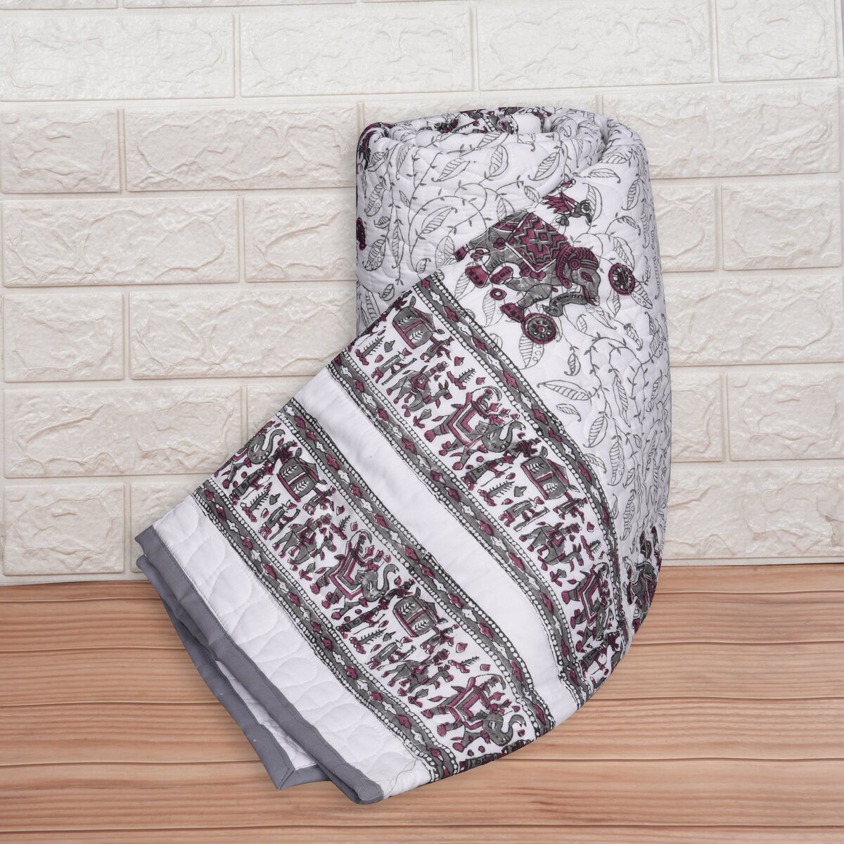 Single bed pure cotton quilted lightweight hand printed blanket (Duvet / comforter 60 x 90 Inches)
