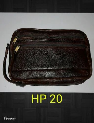 Handmade leather bag from Kanpur, India