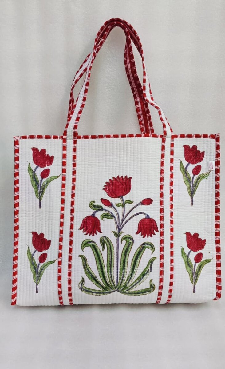 Classic White Block Printed Quilted Tote Bag without zip/button 17x18x 6 inches