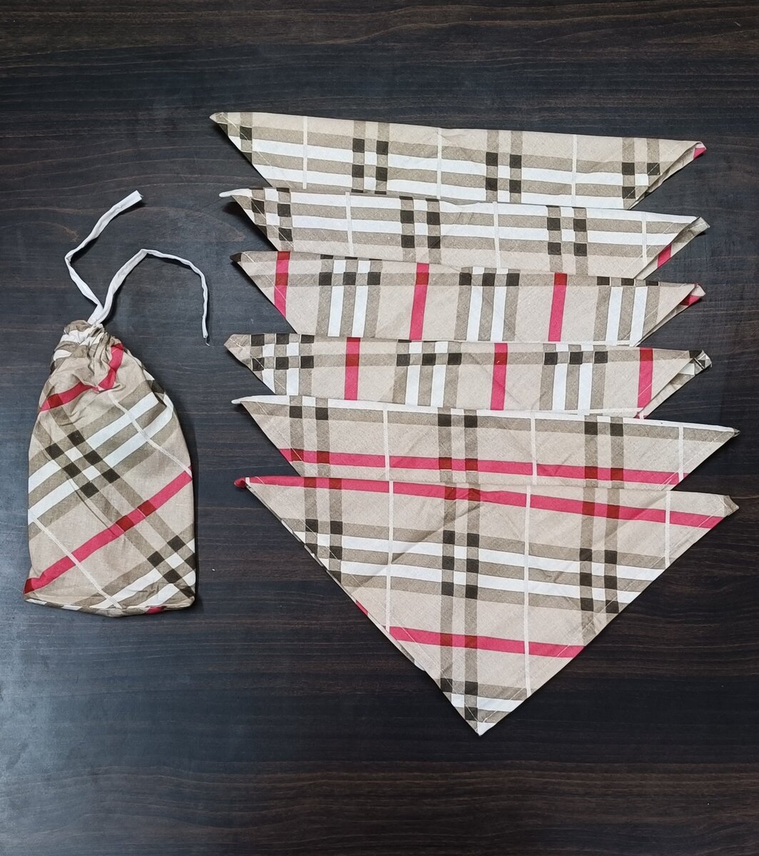 Drawstring bag with 6 hand block printed cotton table napkins