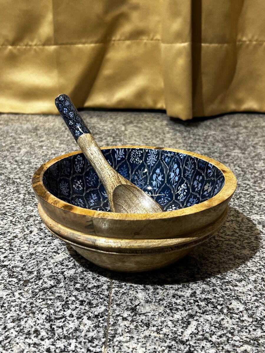 Patterned handcrafted resin salad bowls with serving spoon