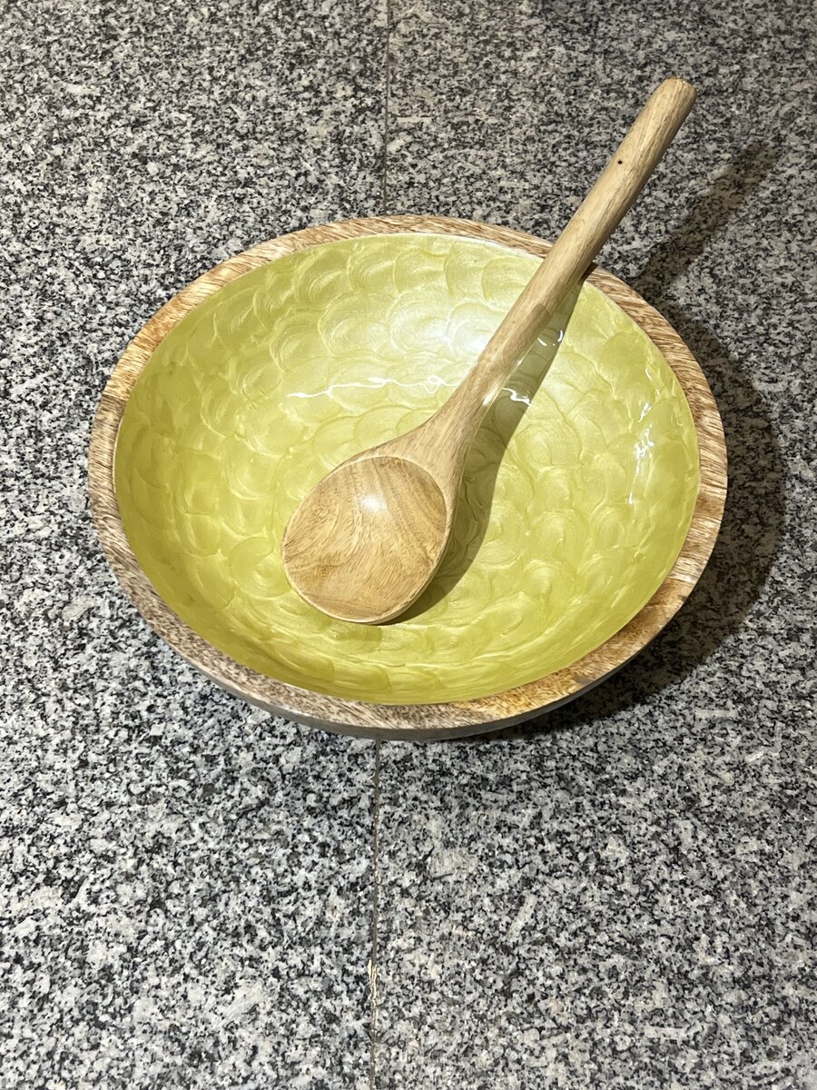 Handcrafted epoxy resin salad bowl set