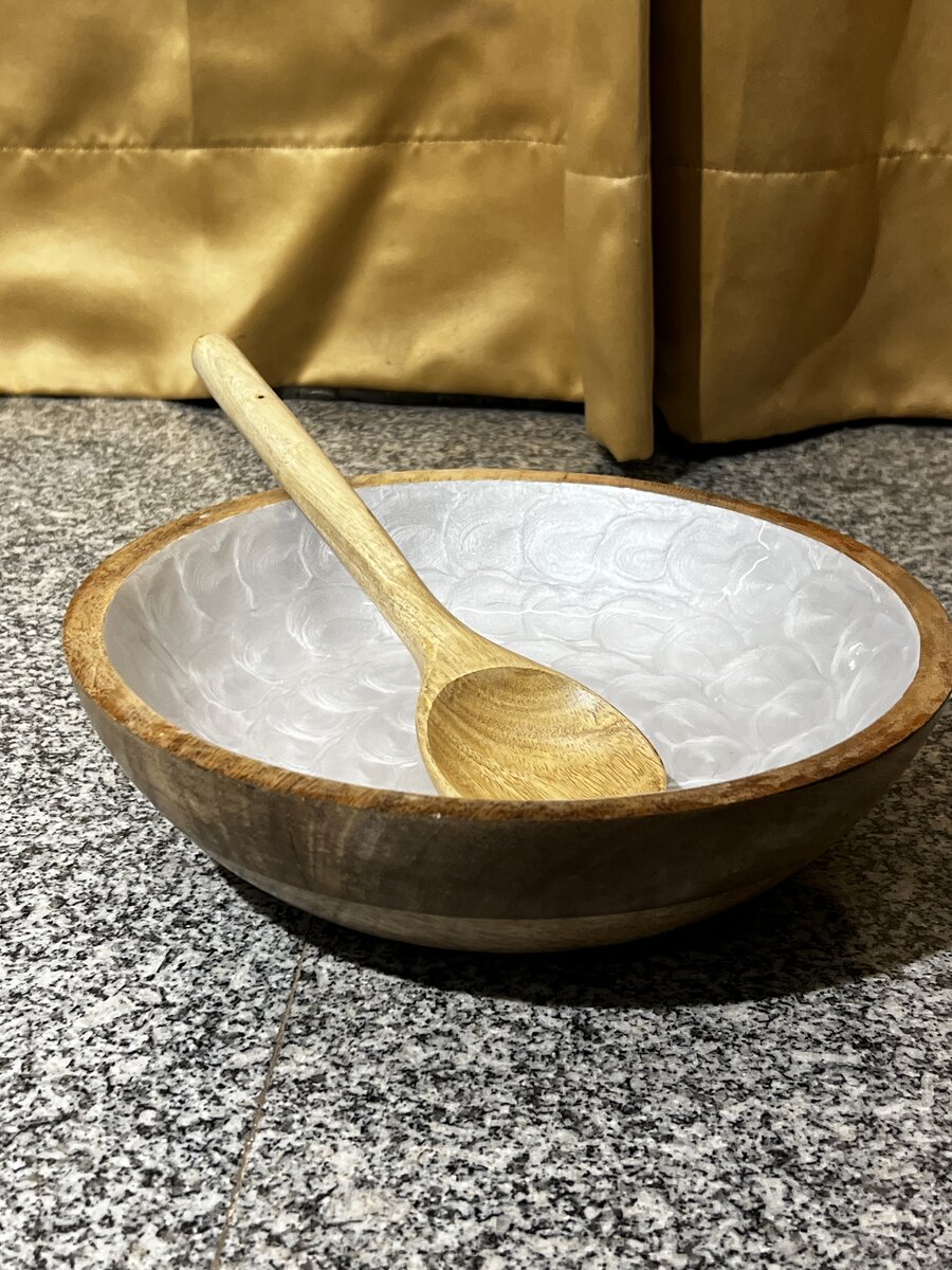 Handcrafted epoxy resin salad bowl set