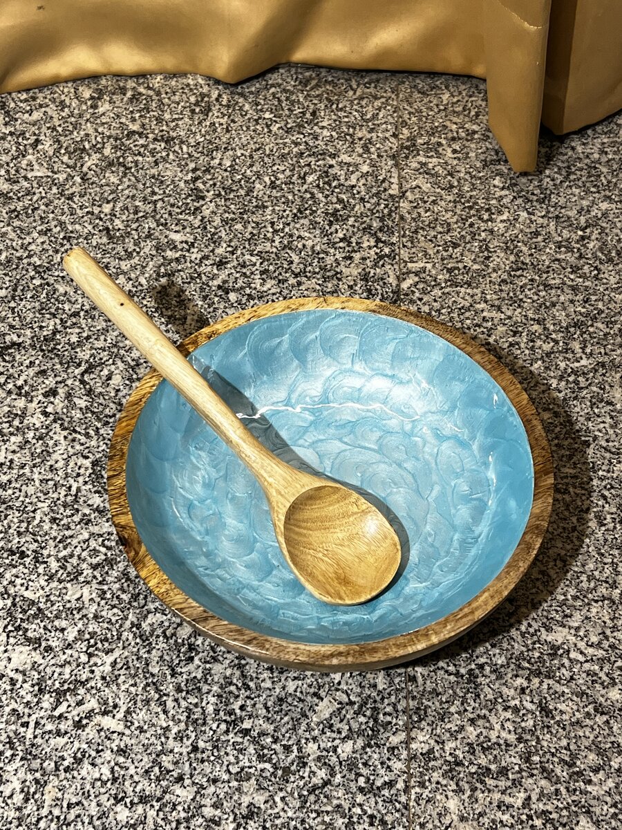 Handcrafted epoxy resin salad bowl set