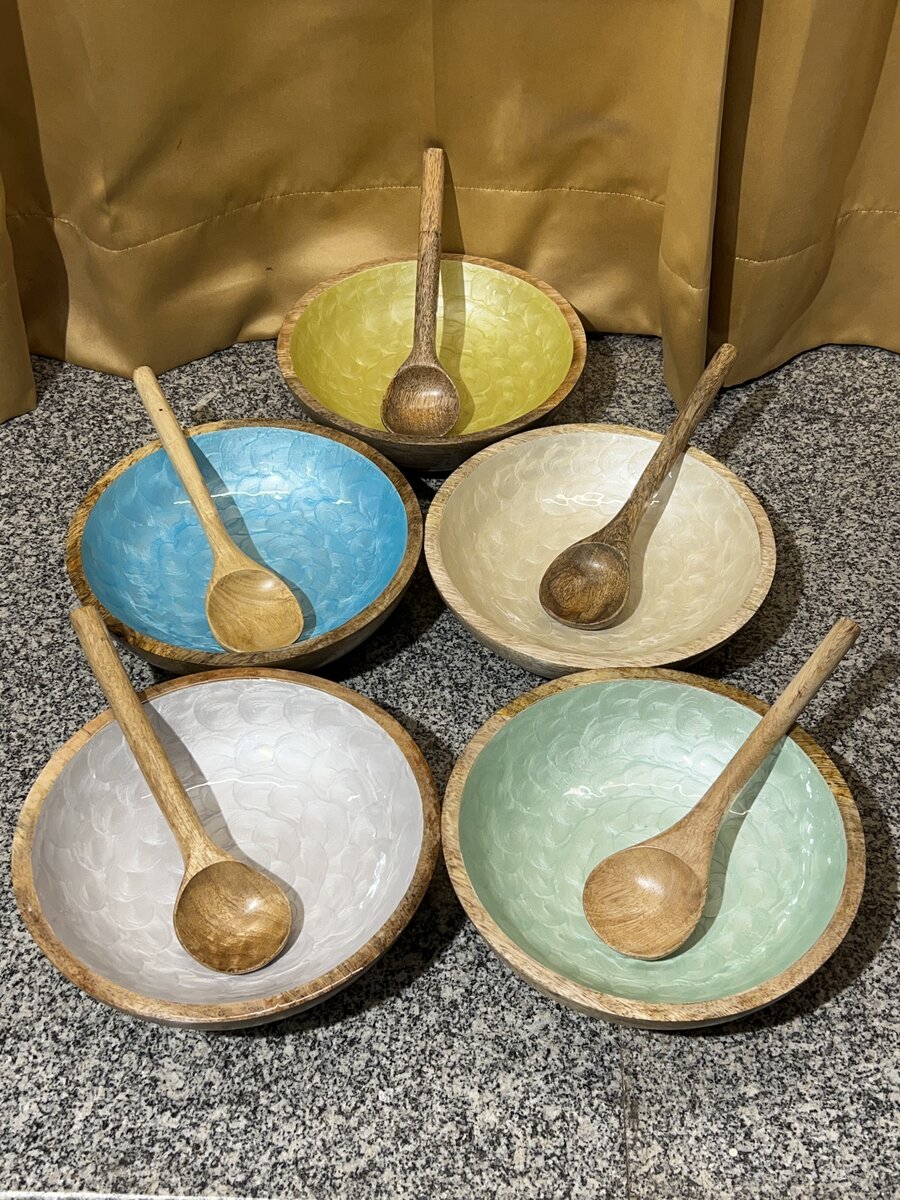 Handcrafted epoxy resin salad bowl set