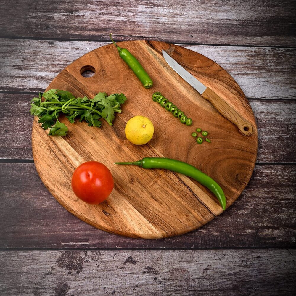 Round handcrafted wooden chopping board